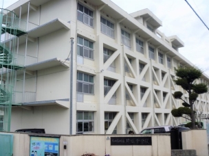 【中学校】大和高田市立片塩中学校 1500m 周辺環境